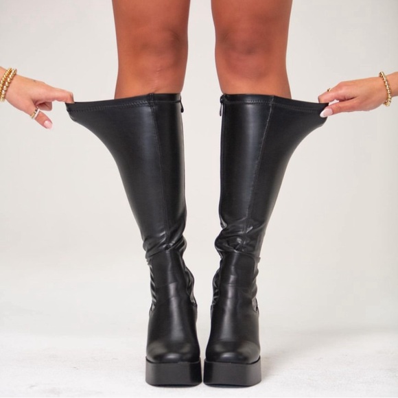 AZALEA WANG Black Chunky Stretchy Knee High Boot - Picture 7 of 7